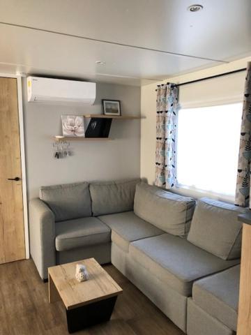 Отель Camping Les Sables Du Midi Вальрас-Пляж Экстерьер фото
