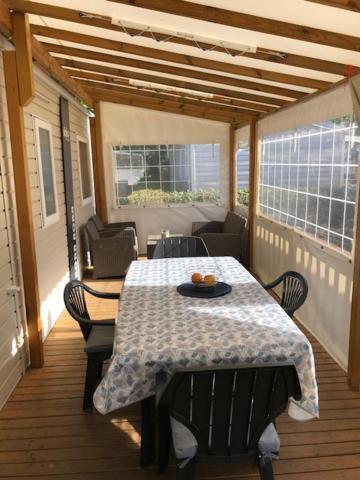 Отель Camping Les Sables Du Midi Вальрас-Пляж Экстерьер фото